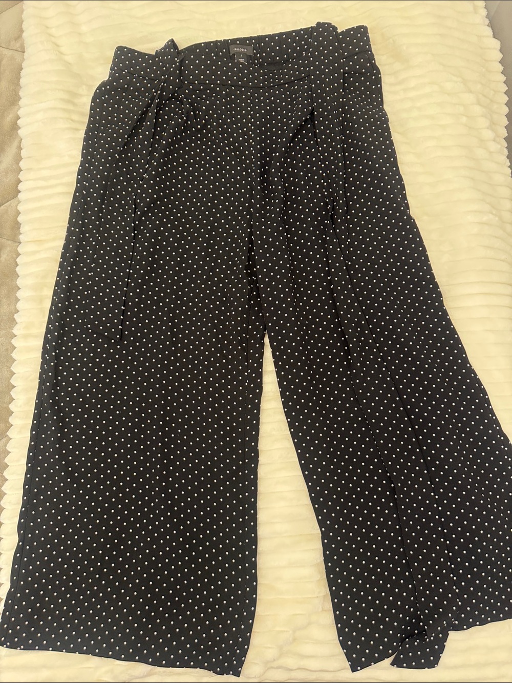 Halogen Black Wide-Leg Pants with White Polka Dots